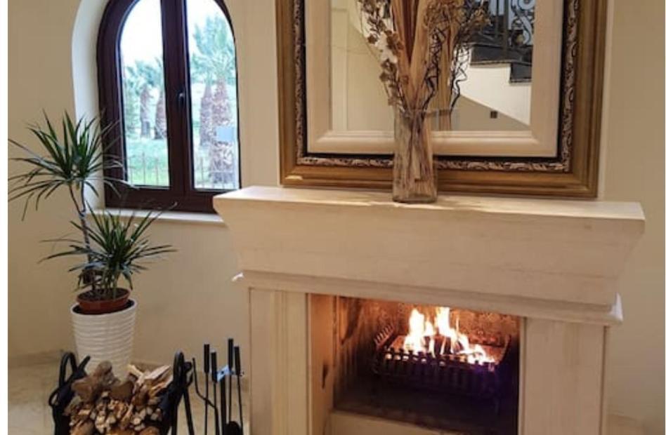 Larnaca Mansion Ideal For 3 Families Or More 외부 사진